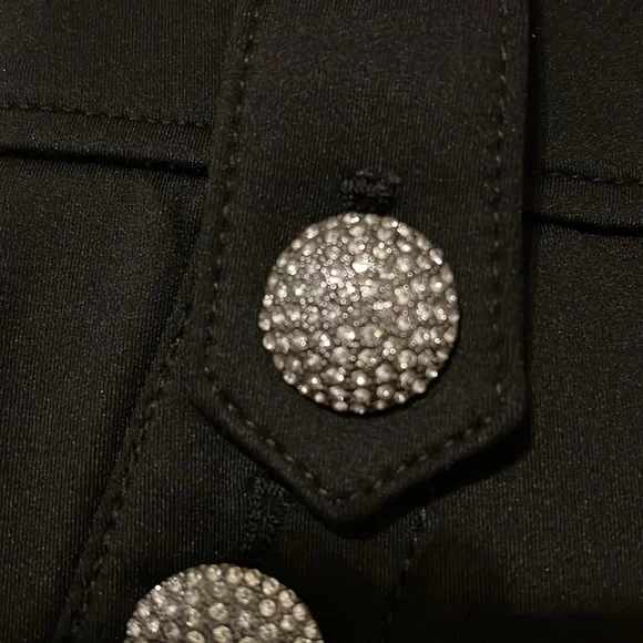 NWT WHBM Jolie Scuba Pants - Size 6P. Black with Silver buttons - Picture 4 of 6